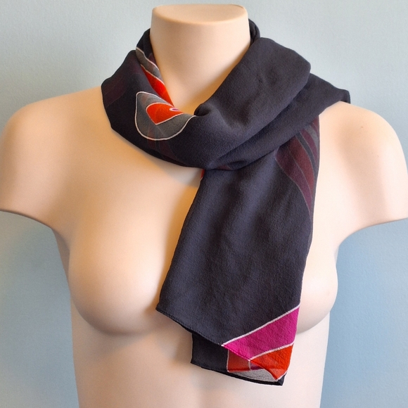 🅱️🅾️G🅾️ Pure silk color prints 2 ways blouse and scarf - Picture 3 of 14